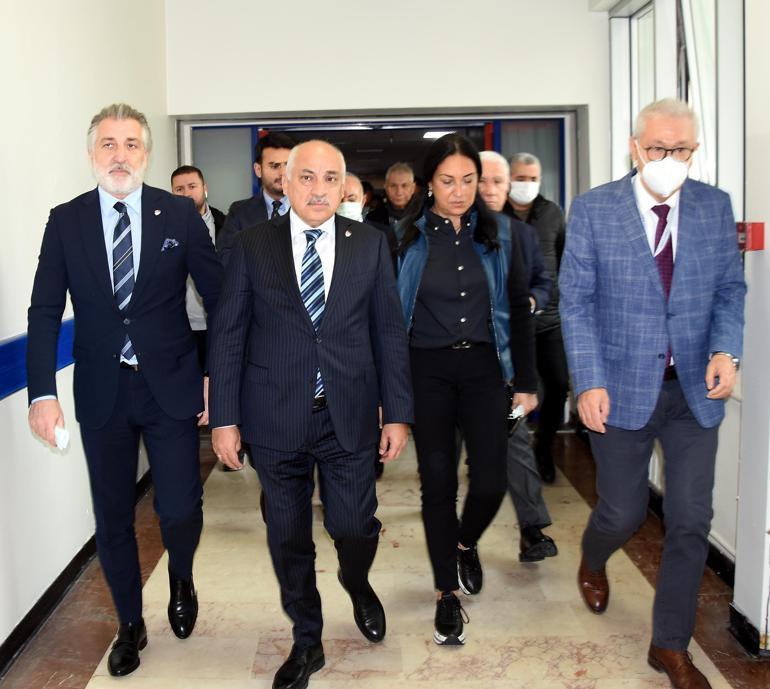 TFF Başkanı Büyükekşi, Mehmet Çakırı hastanede ziyaret etti