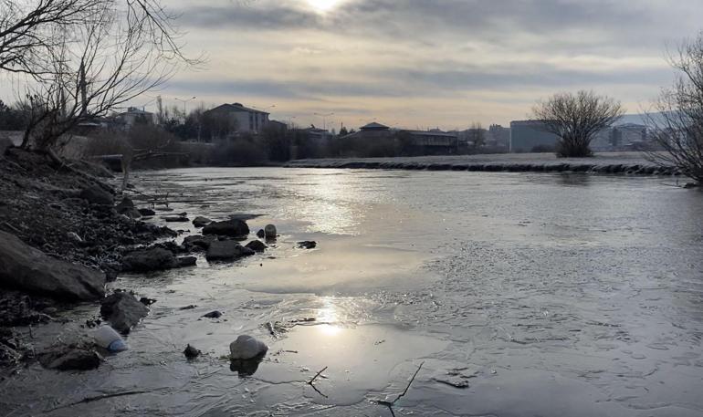 Ardahanda dondurucu soğuk; Göle eksi 10 ile en soğuk yer