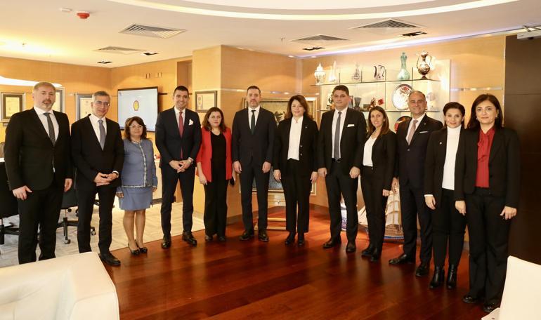 İstanbul Barosundan Anıtkabir ziyareti