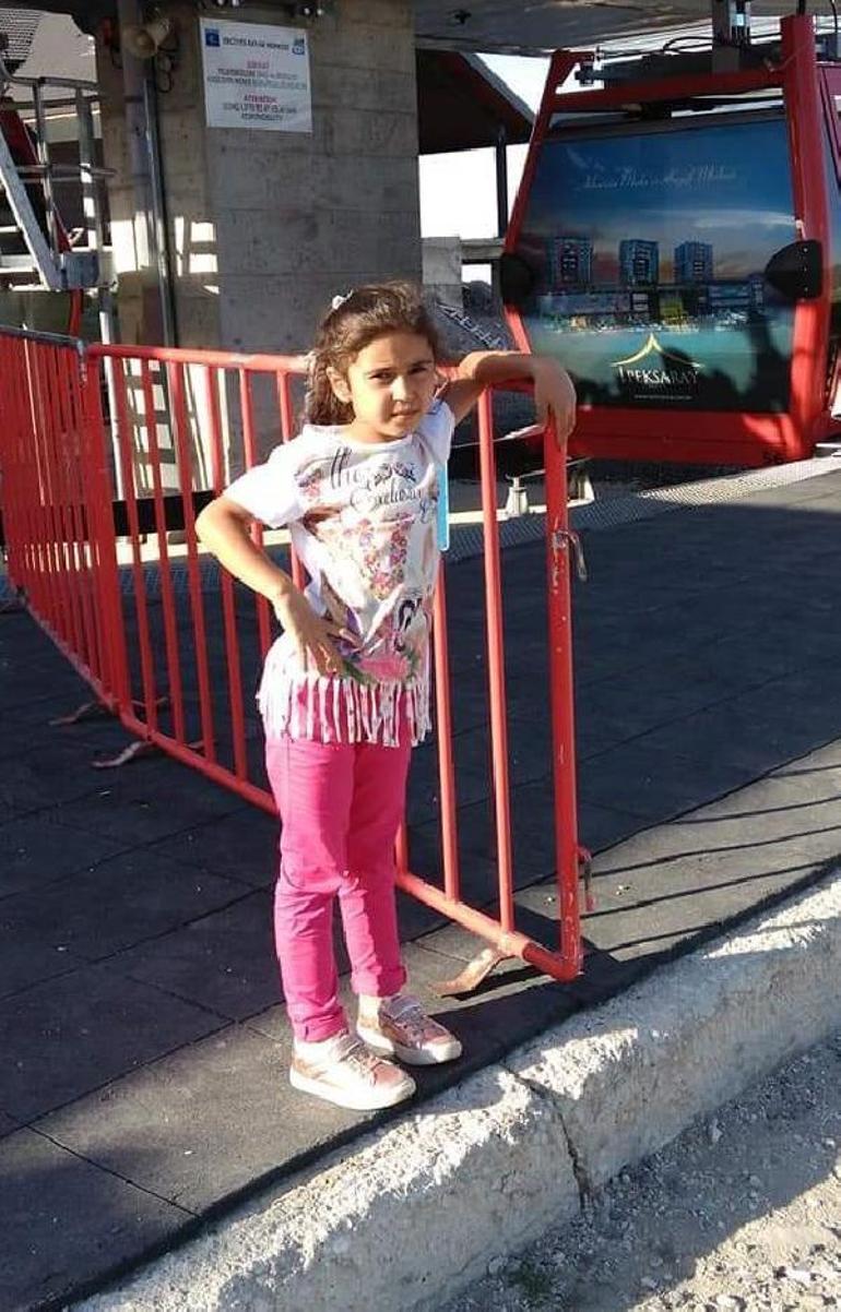 Sınıf arkadaşının öldürdüğü 12 yaşındaki Fatmanisa, son yolculuğuna uğurlandı