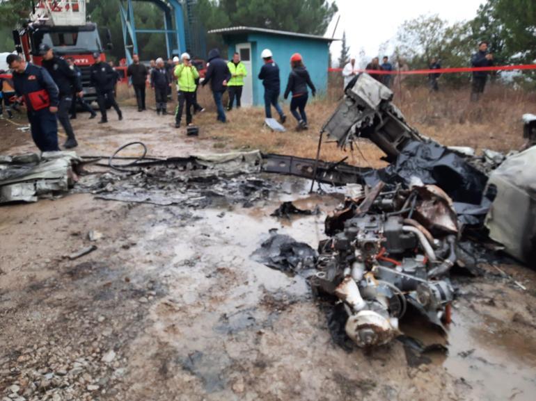 Bursada santral bölgesine tek motorlu uçak düştü: 2 ölü