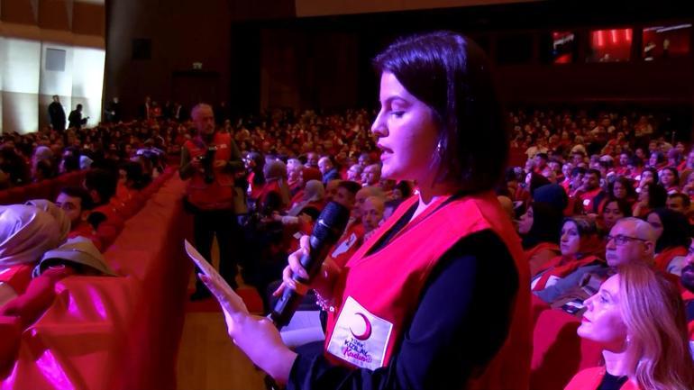 Emine Erdoğan Kırmızı Yelek Uluslararası Gönüllülük Ödül Törenine katıldı