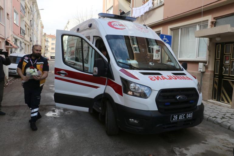 3,5 dakikada gelen sağlık ekibi hayata döndürdü