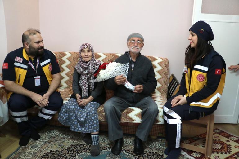 3,5 dakikada gelen sağlık ekibi hayata döndürdü