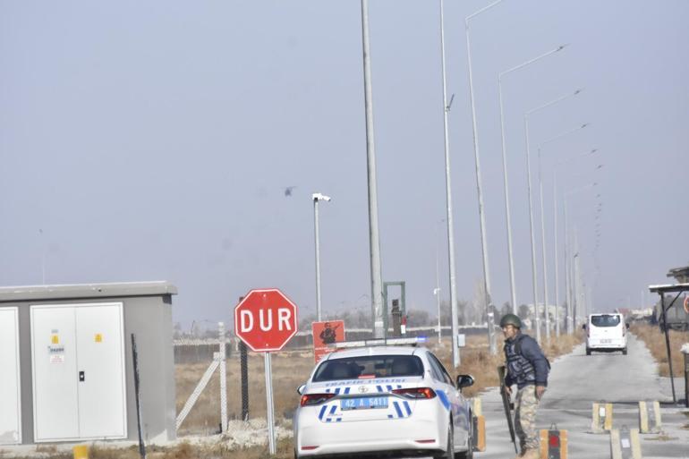 Konyada, Türk Yıldızlarına ait uçak düştü; pilot sağ kurtuldu