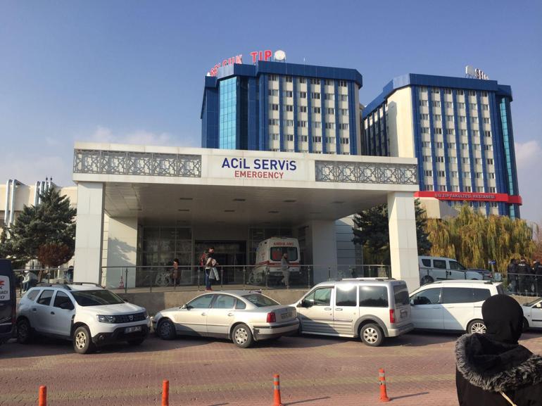 Konyada, Türk Yıldızlarına ait uçak düştü; pilot sağ kurtuldu