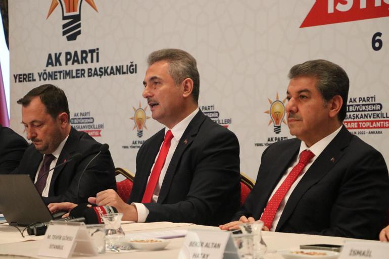 CHPli 11 büyükşehir belediyesindeki AK Partili grup başkan vekillerinden ortak açıklama