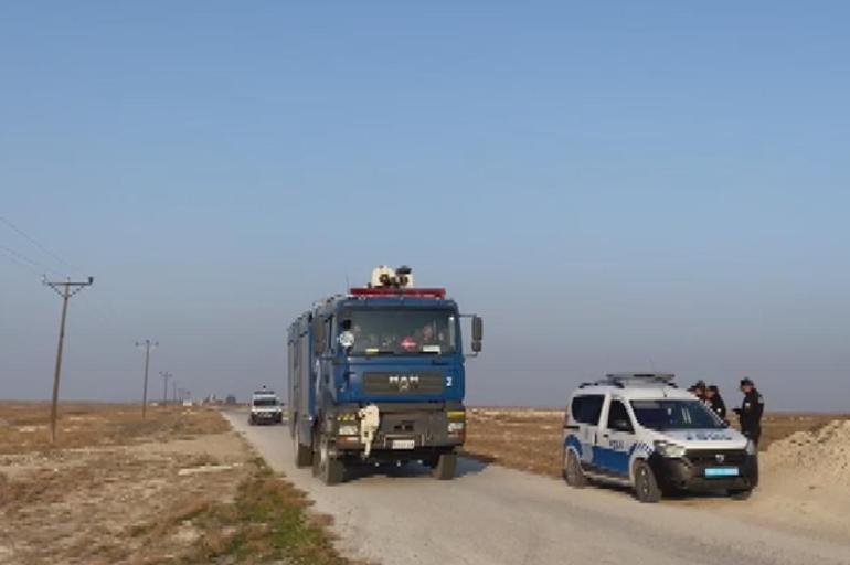 Konyada, Türk Yıldızlarına ait uçak düştü; pilot sağ kurtuldu