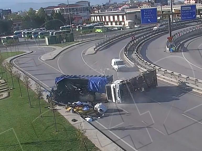 Türkiyede 11 ayda 2 bin 100 kişi, trafik kazalarında öldü