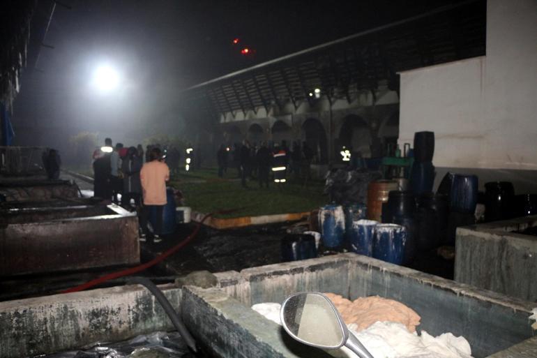 Sitede çıkan yangın sonrasında esnaf kavga etti, polis biber gazı kullandı