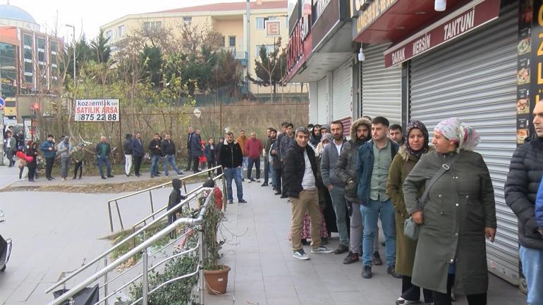 Nöbetçi eczane önünde uzun sıralar oluştu; bekleyenler tepki gösterdi