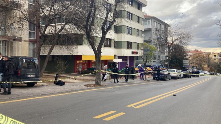 Eski eşini sokak ortasında tabancayla vurup, yanına kimseyi yaklaştırmadı