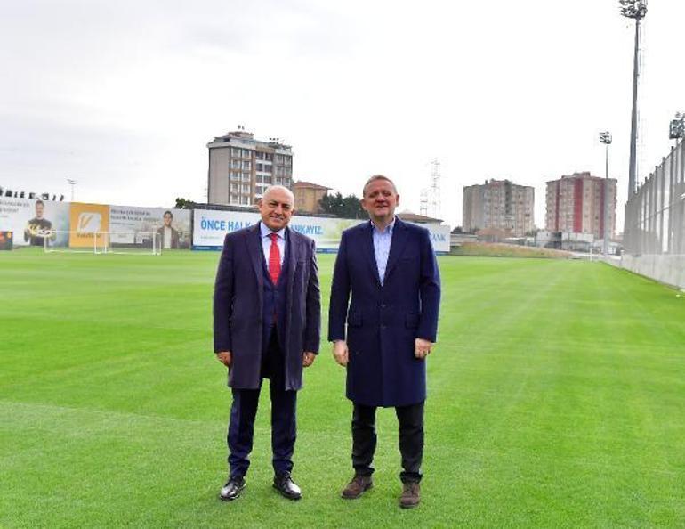 TFF Başkanı Büyükekşiden Başakşehir Futbol Kulübüne ziyaret
