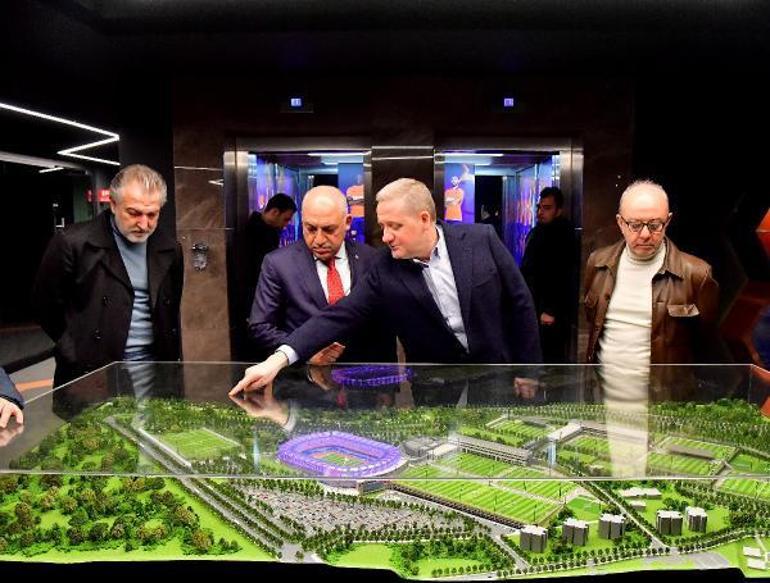 TFF Başkanı Büyükekşiden Başakşehir Futbol Kulübüne ziyaret