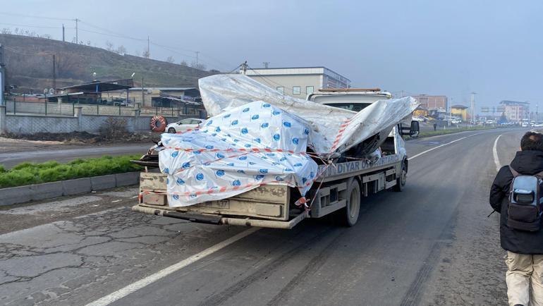 Diyarbakır- Mardin karayolunda çevik kuvvet servis aracına bombalı saldırı