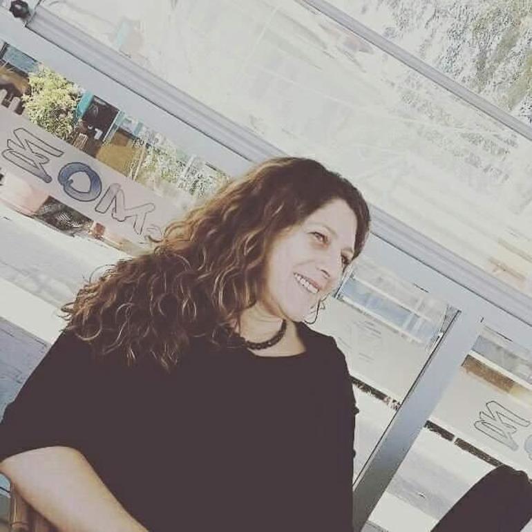 Muğlada, indiği halk otobüsünün altında kalan okul müdürü öldü