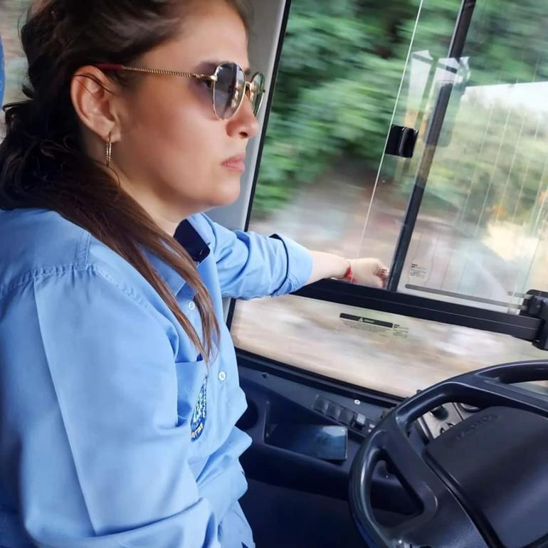 Muğlada, indiği halk otobüsünün altında kalan okul müdürü öldü