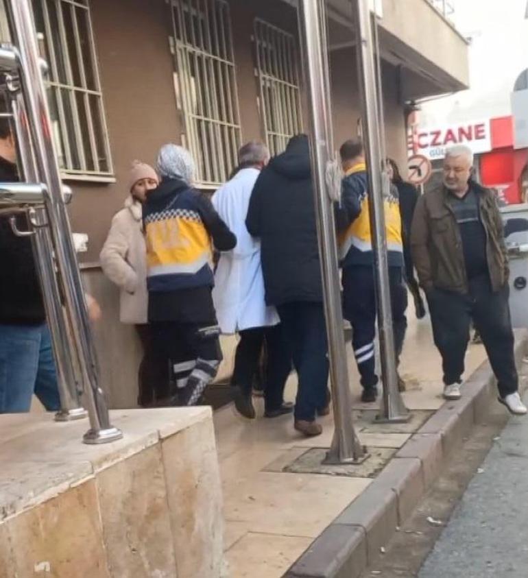 Bağcılarda kendisini uyaran doktora tekme tokat saldırdı