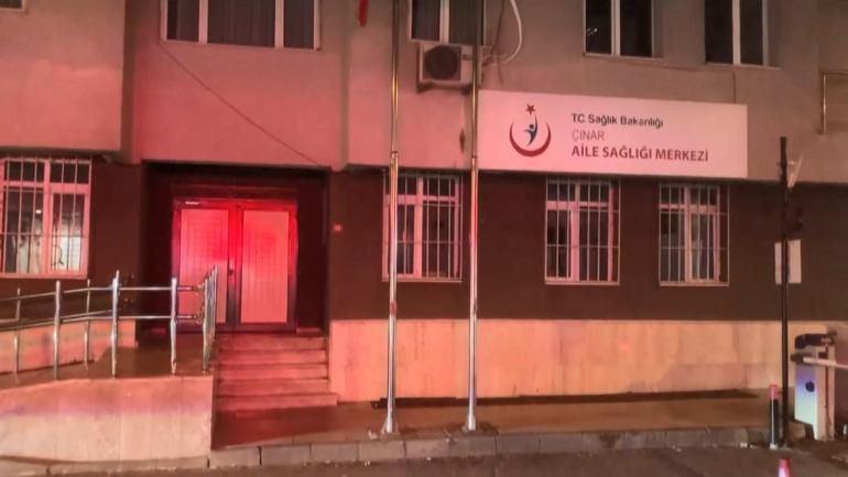 Bağcılarda kendisini uyaran doktora tekme tokat saldırdı