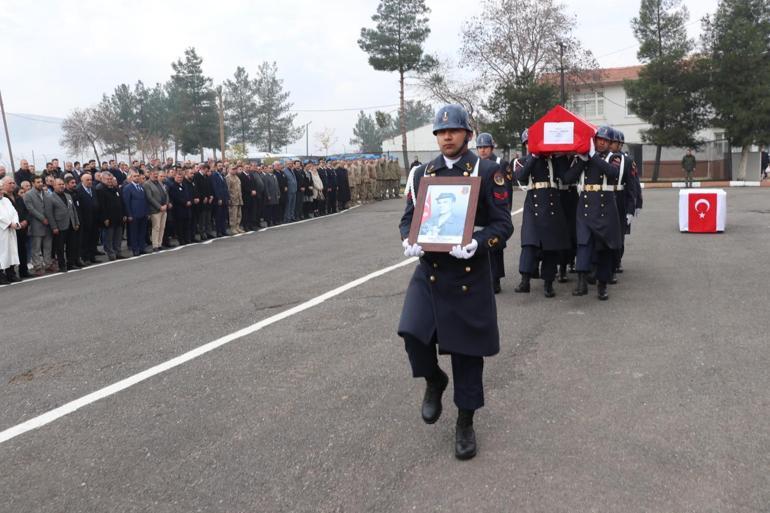Siirtte 56 yıl önce şehit olan erin cenazesi memleketine uğurlandı