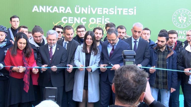 Bakan Kasapoğlu, Ankarada Genç Ofisin açılışını yaptı