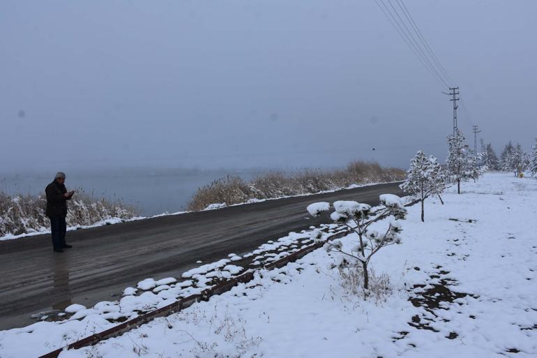 Sivasın 2 ilçesi beyaza büründü