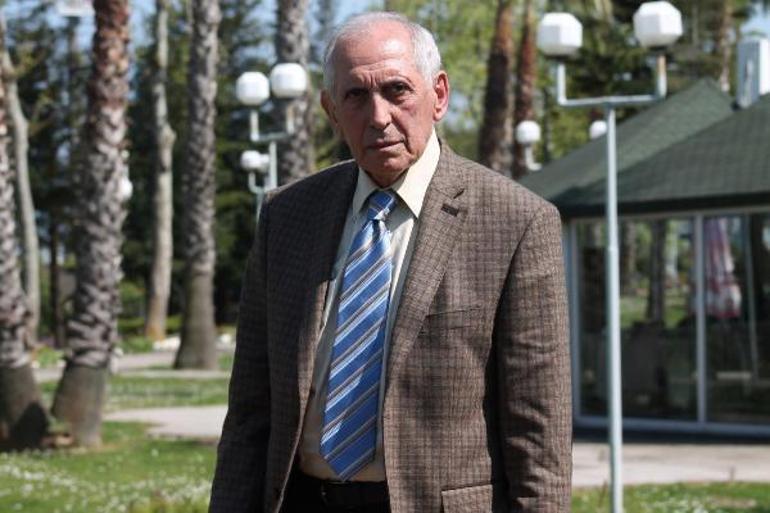 Futbol efsanesi Özkan Sümer, kabri başında anıldı