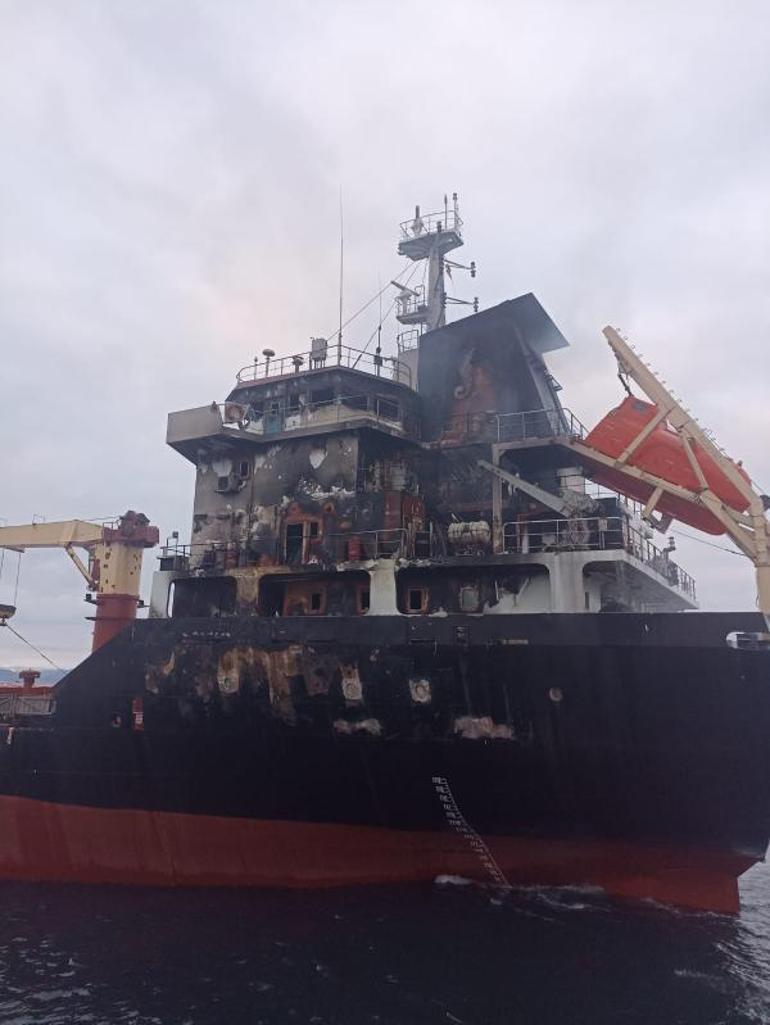 Sinop açıklarında yanan geminin kayıp Mısırlı kaptanı aranıyor