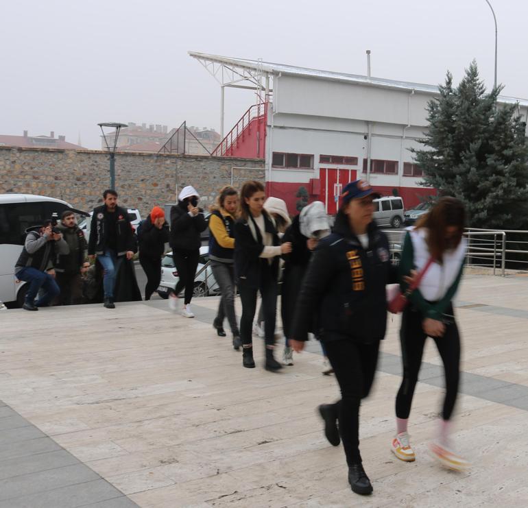 50 milyon TLlik dolandırıcılık operasyonunda 17 şüpheli tutuklandı