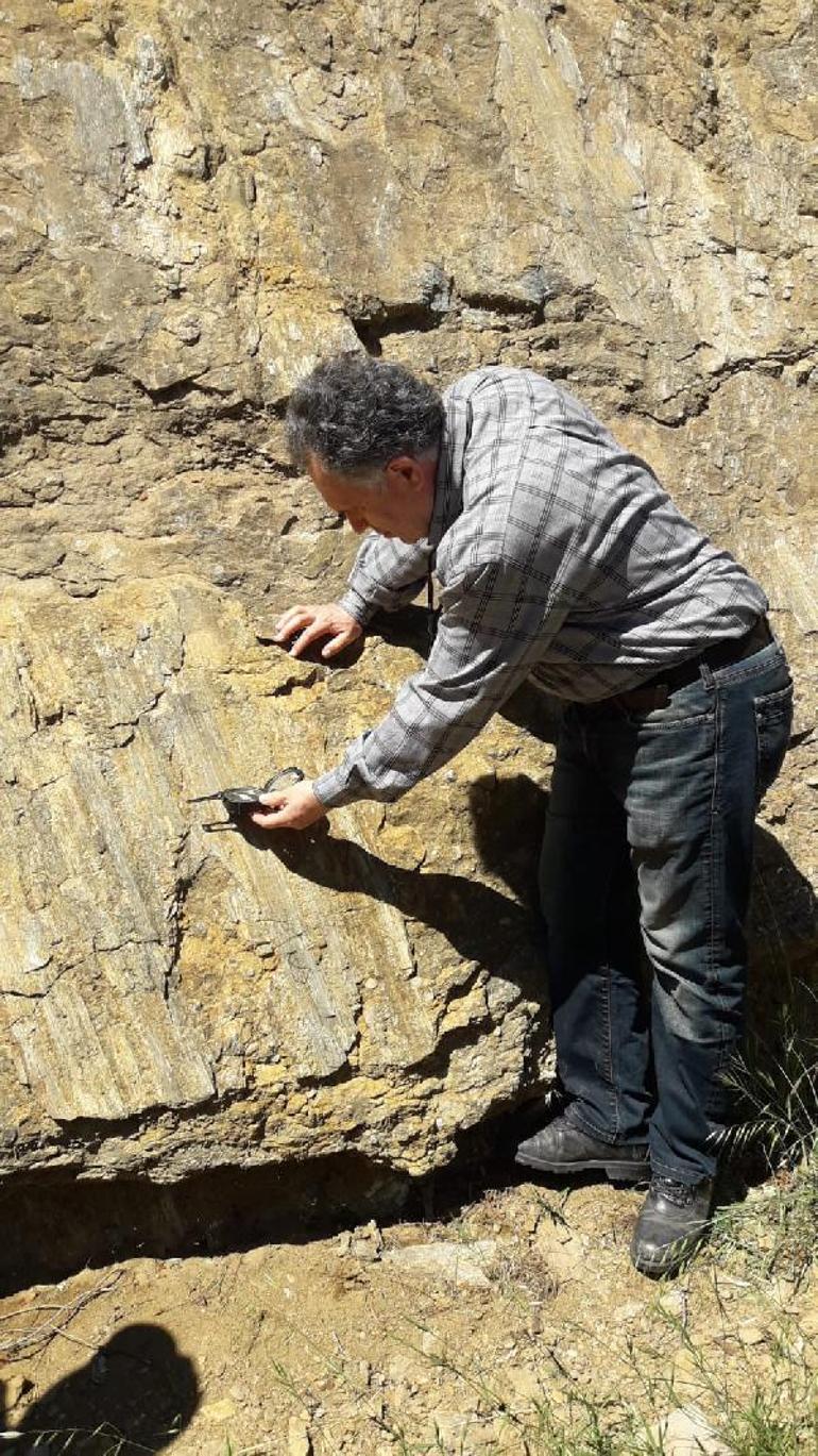 Prof. Dr. Ünlügenç: Adana bölgesinde 6 büyüklüğü ve üzerinde bir deprem bekliyoruz