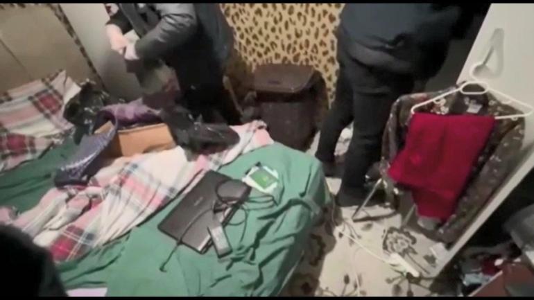 Amerikada yaşayan kadını 3 milyon dolar dolandıran 4 şüpheli gözaltına alındı