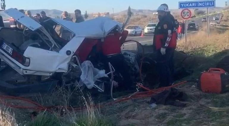 Şanlıurfada 2 otomobilin çarpıştığı kazada anne- baba ve 4 yaşındaki kızları öldü