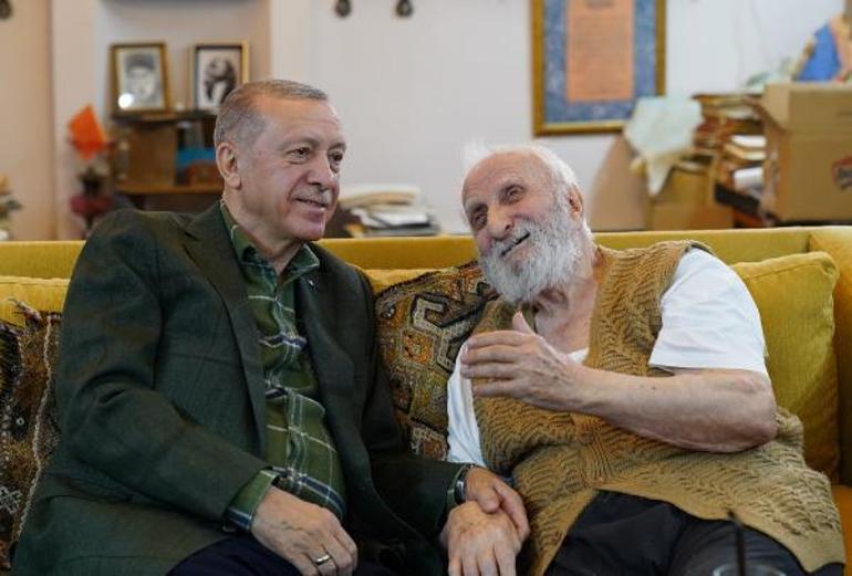 Cumhurbaşkanı Erdoğan neyzen Niyazi Sayını ziyaret etti