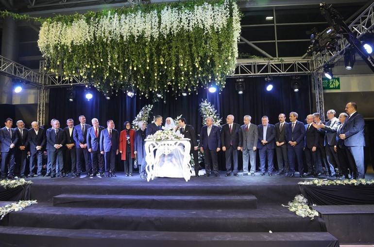 Bakan yardımcısının oğlunun nikahında siyaset, bürokrasi ve yargı dünyası buluştu