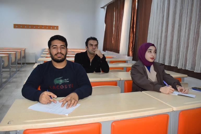 4 öğrencili bölümde, 2’si profesör 11 eğitimci