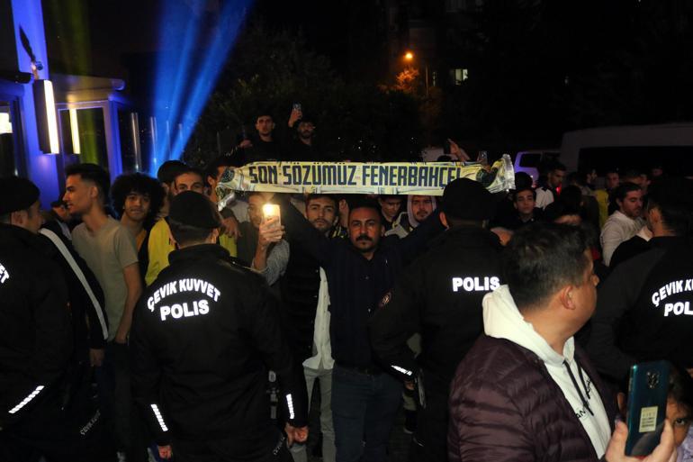 Fenerbahçeye Antalyada coşkulu karşılama