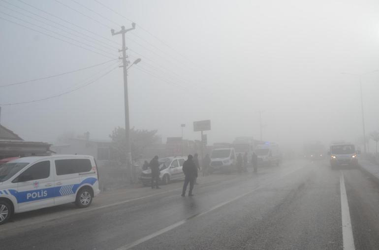 Sis zincirleme kazaya neden oldu: 20 yaralı