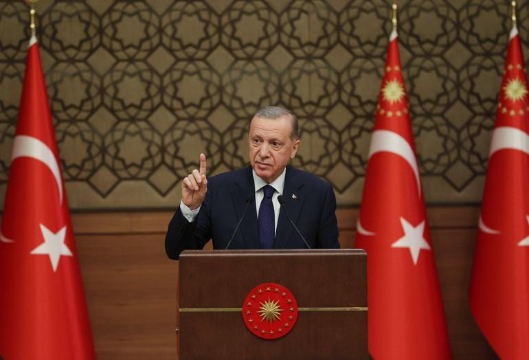 Erdoğan: Muhtar bile olamaz dediğiniz kişi cumhurbaşkanı oldu