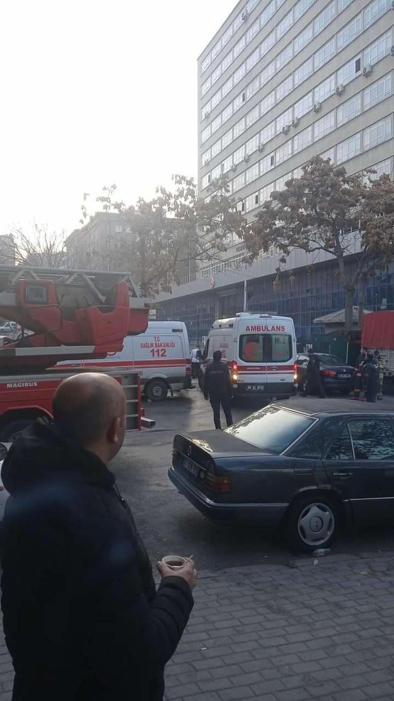 Vergi Denetim Kurulu Başkanlığında doğal gaz kaçağı; 25 kişi hastaneye kaldırıldı