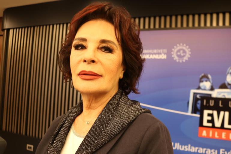 Hülya Koçyiğit: Diyarbakır annelerine güç vermek için buradayız