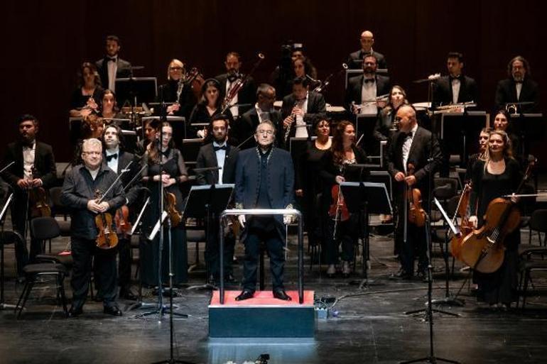 Ali Poyrazoğlu İstanbul Devlet Opera ve Balesi Orkestrasını yönetti