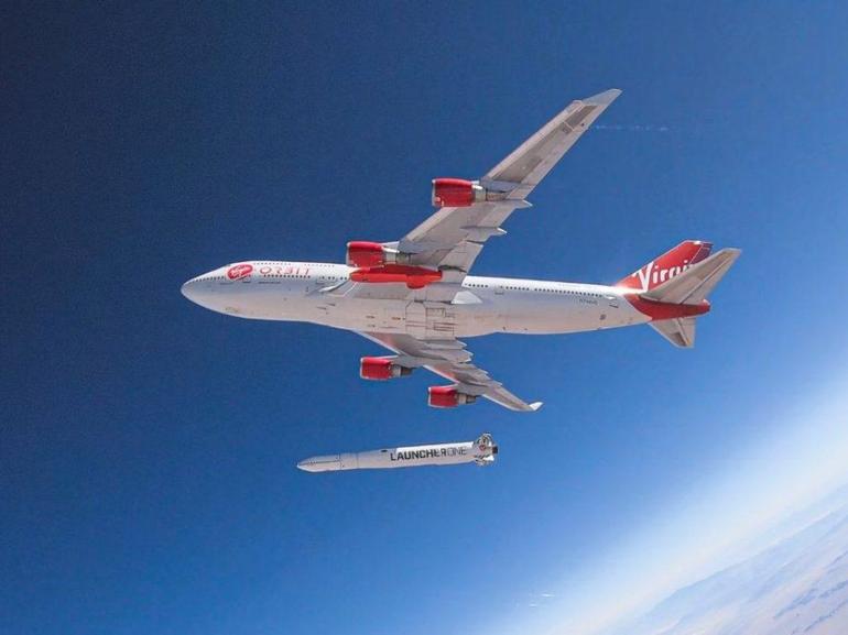 İngiltere’den ilk defa fırlatılan roket taşıdığı uydularla birlikte uzayda kayboldu