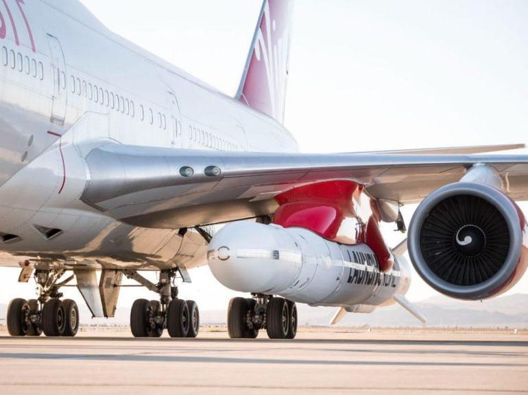 İngiltere’den ilk defa fırlatılan roket taşıdığı uydularla birlikte uzayda kayboldu