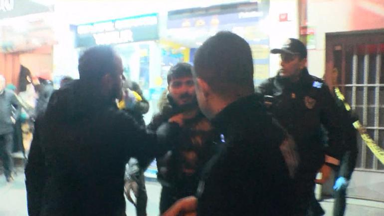 Küçükçekmecede telefoncuya silahlı saldırı