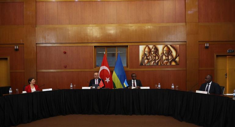 Bakan Çavuşoğlu, Ruanda Devlet Başkanı Kagame ve Dışişleri Bakanı Biruta ile görüştü