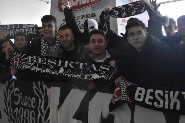 Beşiktaş, Konyada tezahüratlarla karşılandı