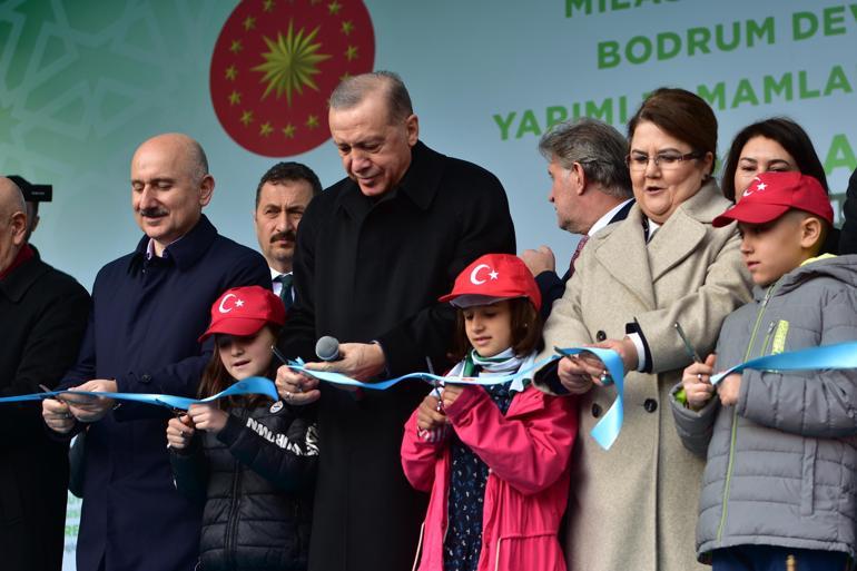 Cumhurbaşkanı Erdoğan: Bay Kemal, teröristlerle dirsek dirseğe dolaştın