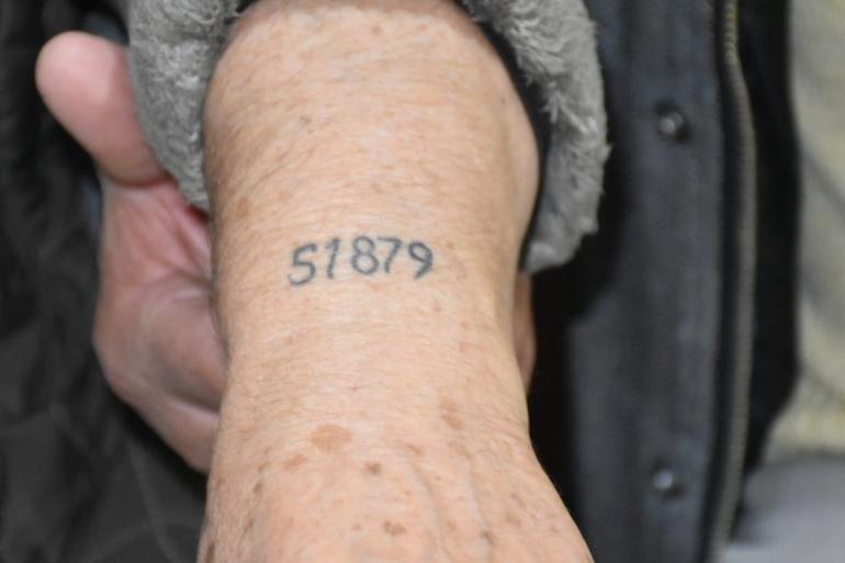 Kaybolan zihinsel engelli kadın, elindeki ‘Sevgi İzi’ dövmesinden bulundu