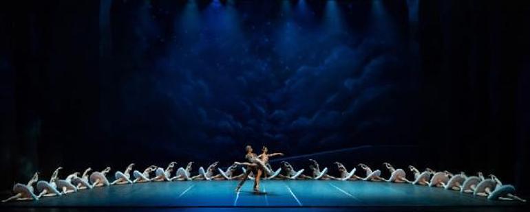 La Bayadere balesinin prömiyeri AKMde yapıldı