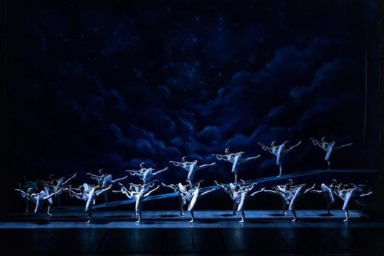 La Bayadere balesinin prömiyeri AKMde yapıldı